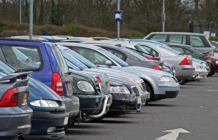 auto parcheggio