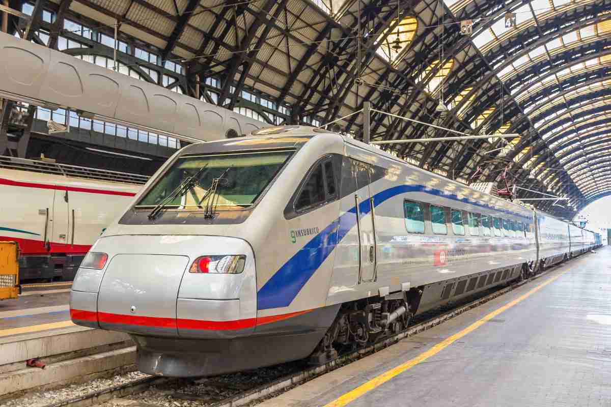 treno in stazione